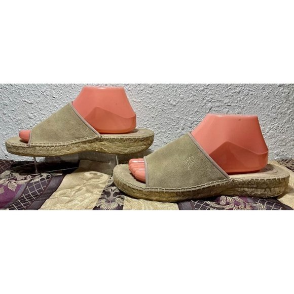 Women’s Bare Traps Carson Slides Tan Suede Leather Espadrilles Sandals Size 10M - Picture 6 of 10